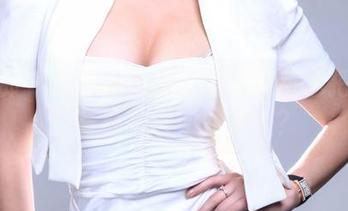 推女郎 – 沙子摄影课：如何用粉色把每一张写真拍得如此撩人？