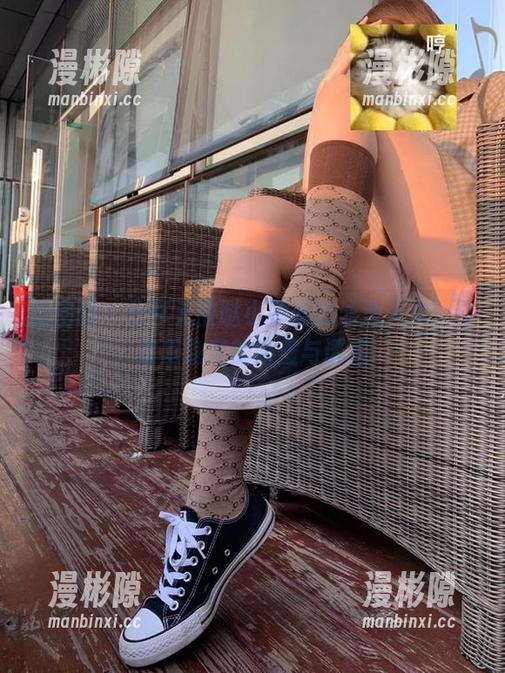 微密圈 - 分享无敌哒小姨妈的泳池人生：合集里隐藏的娇羞与诱惑