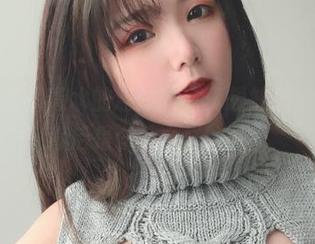 在线欣赏是青水的连体衣，真想知道她在镜头背后是个什么样的人。