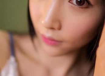 果团网 – 甜Abby教室大揭秘：网盘里的作品藏着她的心思，果然甜得过头！