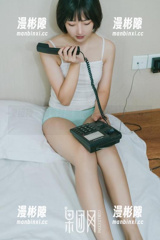 果团网 - 想看制服美图合集？陈雅漫给你惊喜与甜蜜双重享受！