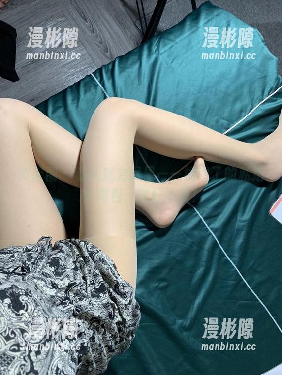 微密圈 - 私人魅力尽显——桃脱了的私拍JK图包，收好不谢！