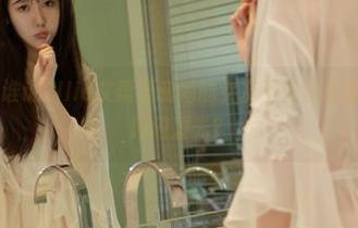 模范学院 – 谁说Ellie艾栗栗和她的女友不能在无圣光的美图中闪闪发光？