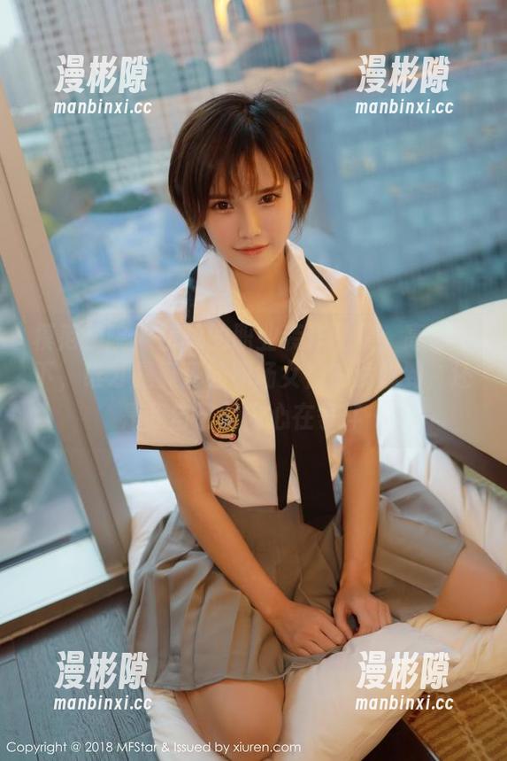 模范学院 - 优优的职业装作品集：高清之下，谁才是真正的职场女神？没想到，还是我自己的内心在争斗…