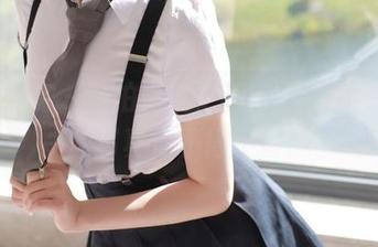 模范学院 – 私拍当道，萌琪琪Irene的白丝写真你不得不看！