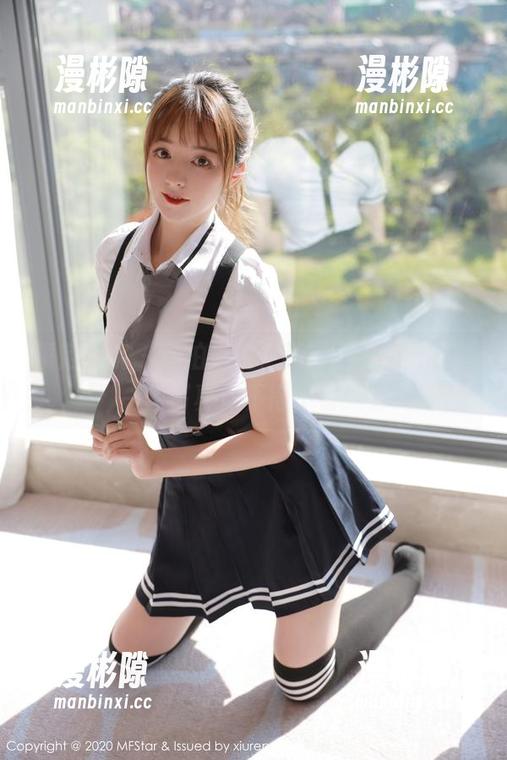 模范学院 - 私拍当道，萌琪琪Irene的白丝写真你不得不看！