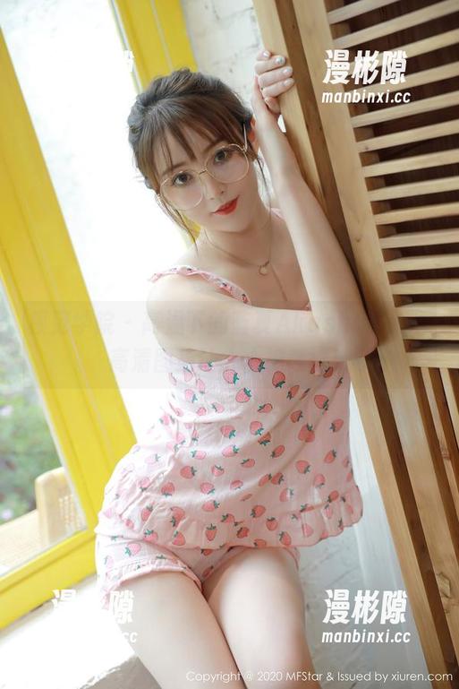 模范学院 - 高温下的蓝夏Akasha美脚，高清图集让人心神荡漾！
