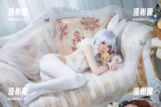 看焖焖碳如何变身高雄赛车娘：高清写真直击你的视觉神经！