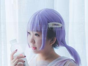 甜糖大魔王最新写真大公开，普通JK里的那份纯真，让人心里暖暖的。