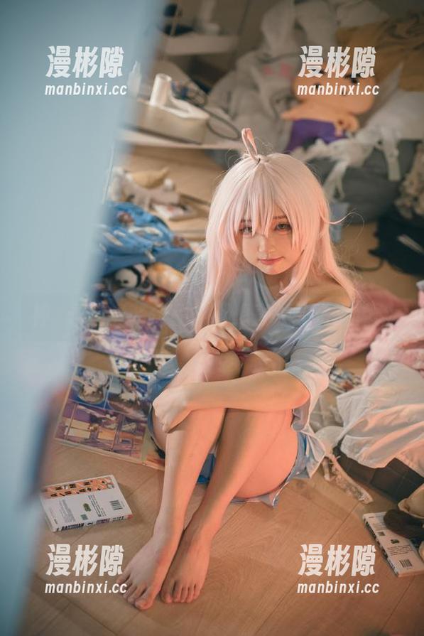 神沢永莉泳装作品：不想直视的资源体验