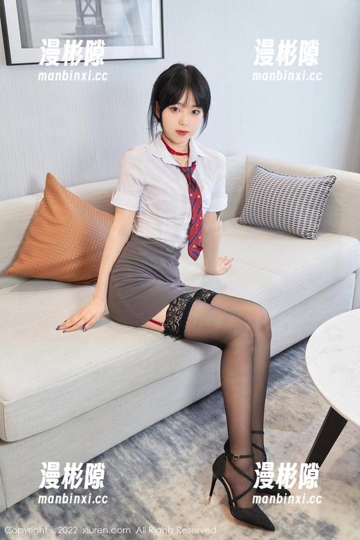 秀人网 - Suki_baby的少女时光：高清图包，瞬间拉回那毫无顾虑的年纪。