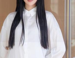 秀人网 – 在yoo优优的镜头下，女神定制作品仿佛能说话？