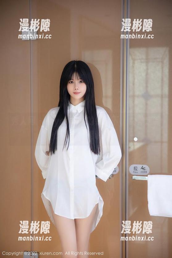秀人网 - 在yoo优优的镜头下，女神定制作品仿佛能说话？