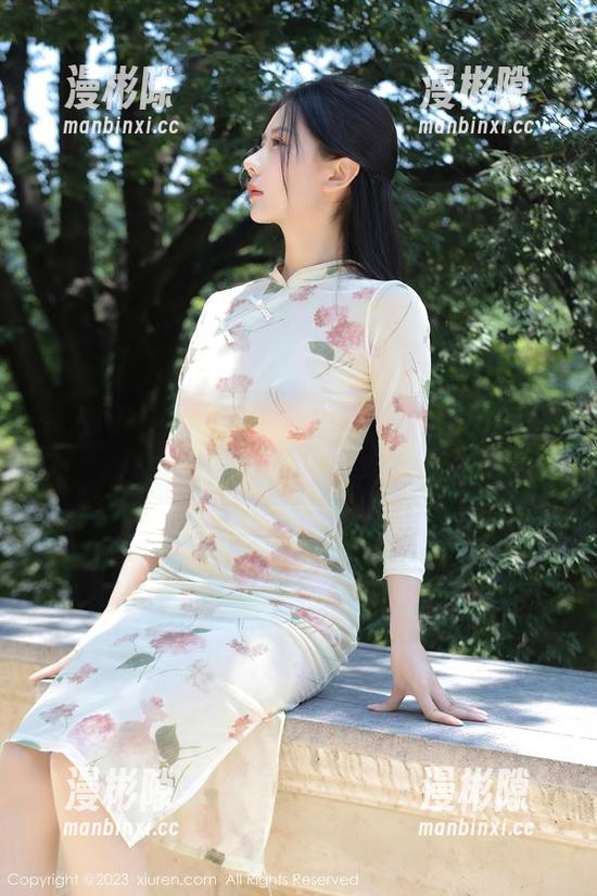 秀人网 - 图文并茂！叶梦轩的天台，无滤镜的真实分享！
