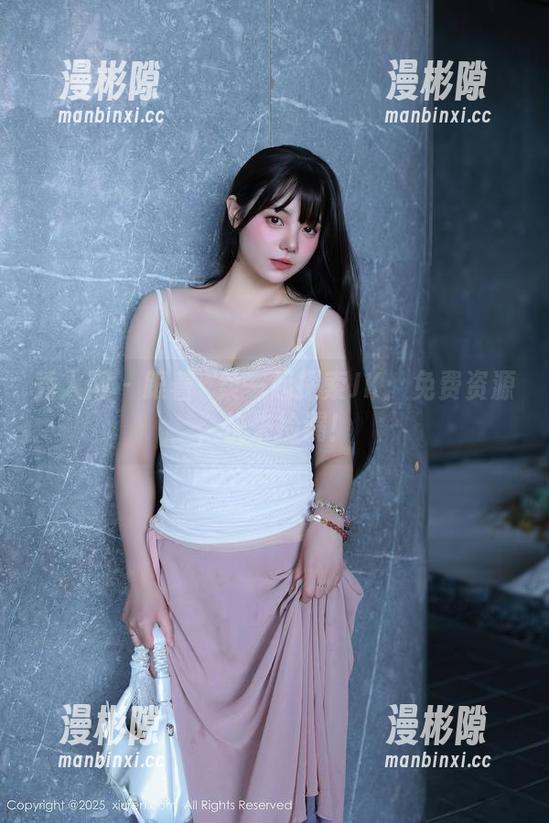 秀人网 - 跟着媃柔一起探索JK：免费资源，快来捡漏！
