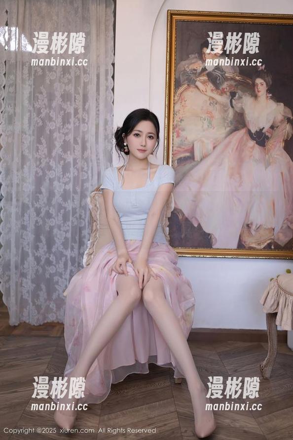 秀人网 - 终于有机会见识文芮jeninfer的校服私拍，快来看看，真·不一样！