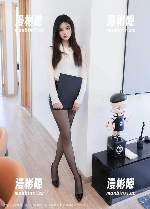 秀人网 - 图集分享：晓梦may的运动时刻，为什么我都不想动！