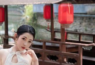 秀人网 – 让人心动的瞬间——王馨瑶yanni的美足，无圣光的撩拨。