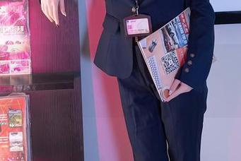 秀人网 – 写真作品中的牛仔裤：谢小蒽告诉你，功能跟美感可以完美结合？