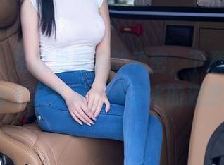 秀人网 – 浴缸里藏着的秘密，下载颖仪baby全套写真，感受水的温度！