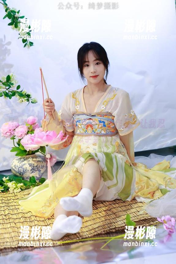 绮梦摄影 - 月月的免费旗袍作品，让我忍不住想学穿法！
