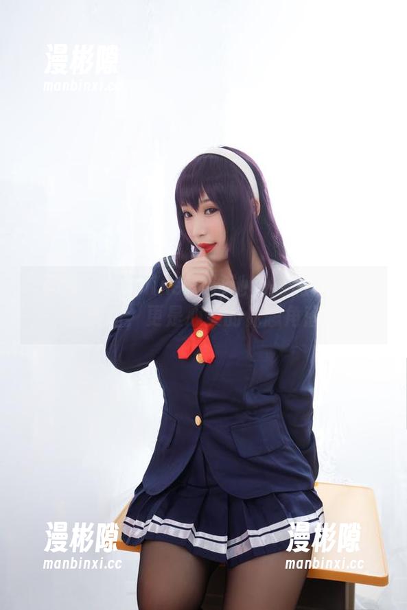 胡桃猫Kurumineko 胡桃猫Kurumineko泳池旁的优雅:不只是美图,更是心灵的休憩角落。