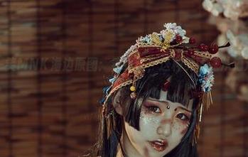 精选芊川一笑MNK海边原图：看好了，这种美可是从海浪里捞出来的