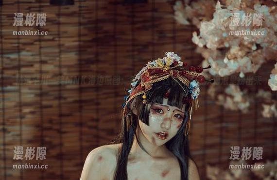 精选芊川一笑MNK海边原图：看好了，这种美可是从海浪里捞出来的