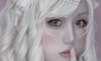 恍若梦境：芊川一笑MNK的JK赛博图集，捕捉瞬间的魅力