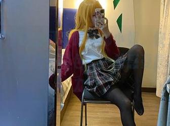 从没见过这么可爱的希娜小姐，快来下载免费的芋圆侑子图包，一起感受原神的魅力！