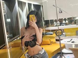 微密圈 – 这就是葛征的连体衣写真，真想知道她怎么找到的！