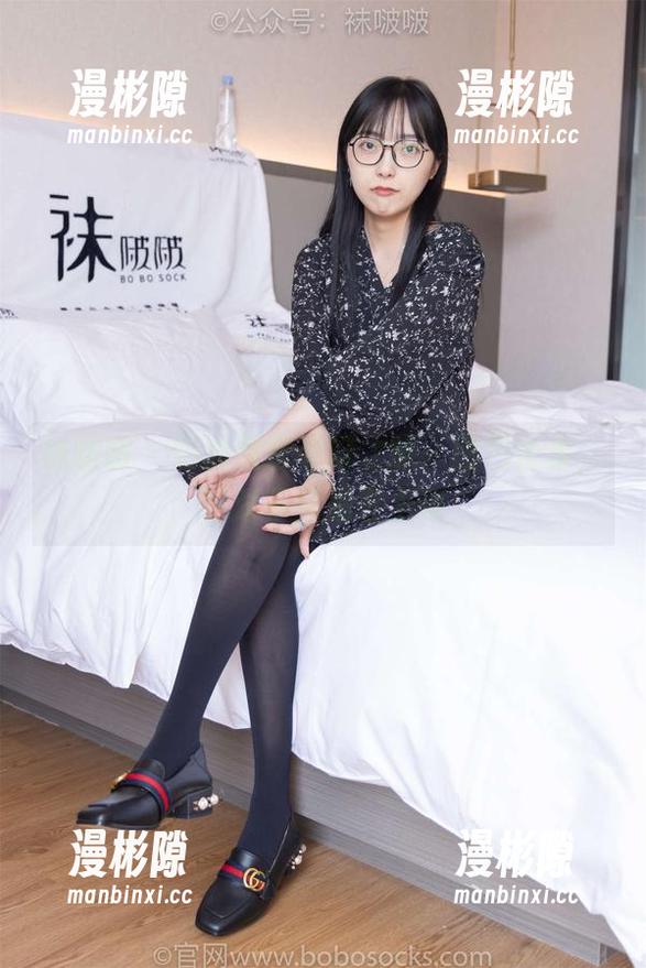 袜啵啵 - 奶油教室奇幻之旅：图包合集，绝对不只是在上课