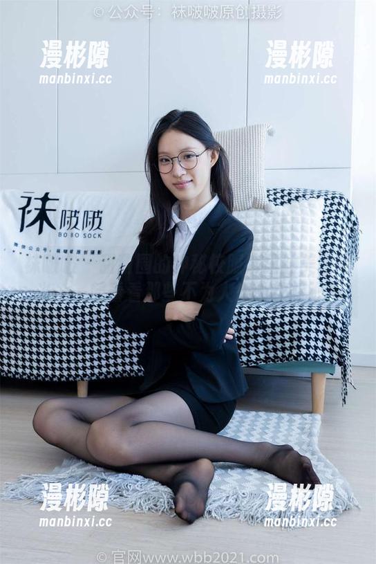 袜啵啵 - 甜甜圈的神秘校服裤里丝美图曝光，一起看看那些不为人知的花絮吧！