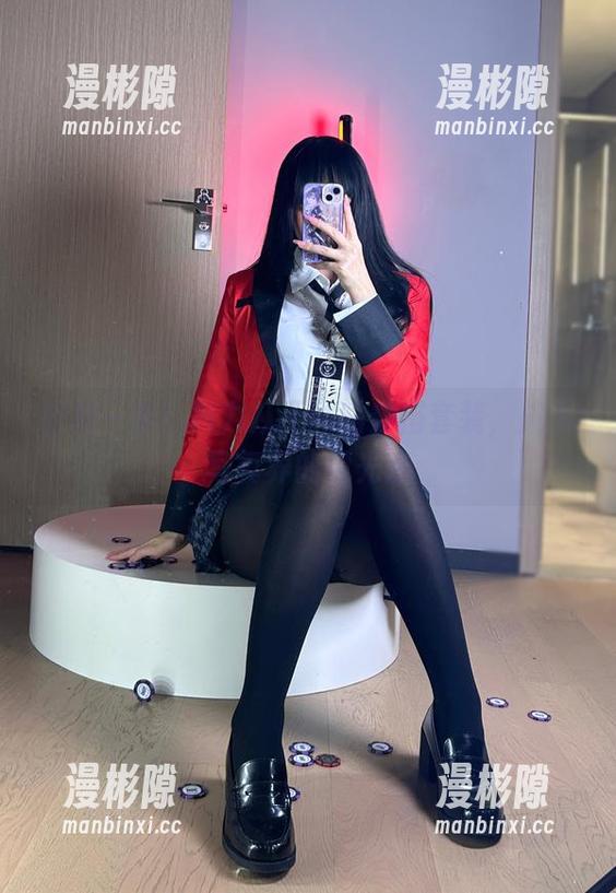 轻松一击！阿九从不咕咕穿搭套装，成为写真界的闪光点