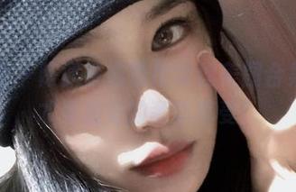 微密圈 – 陈佩奇白色吊带丝美图合集，这才是视觉的奢华享受！