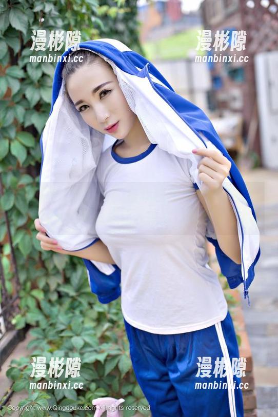 青豆客 - Kiren_程程程在浴室搞事情：这份写真集资源让人捧腹，绝对有料！