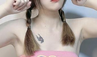 嗯，这就是鹿八岁baby！短裙福利图集真是看的停不下来！